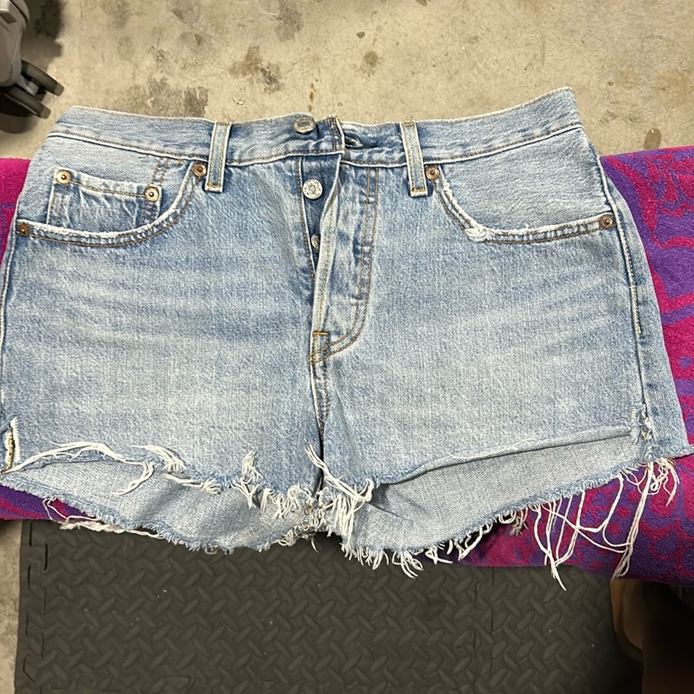 Levi’s 501 shorts